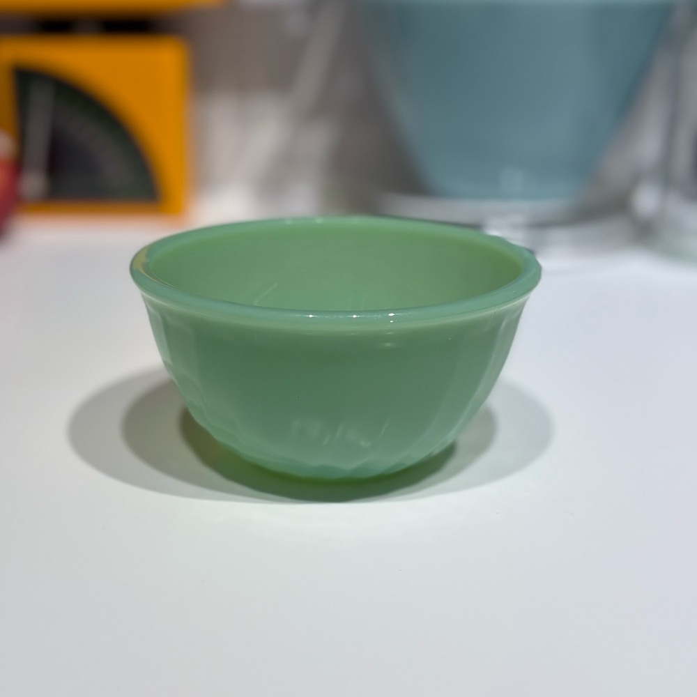 Fire King Jadeite 5" swirl bowl